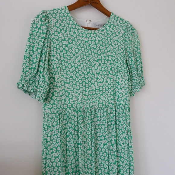 Forever New Green Floral Maxi Dress - Picture 2 of 6